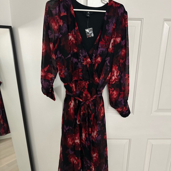 Jason Wu Black and Red Floral Long Sleeve Dress - Picture 3 of 4